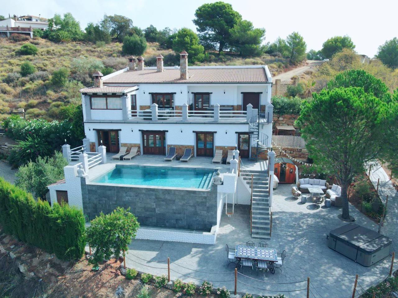 Готель Casa Eden - Mountain View, Infinity Pool Alozaina Екстер'єр фото